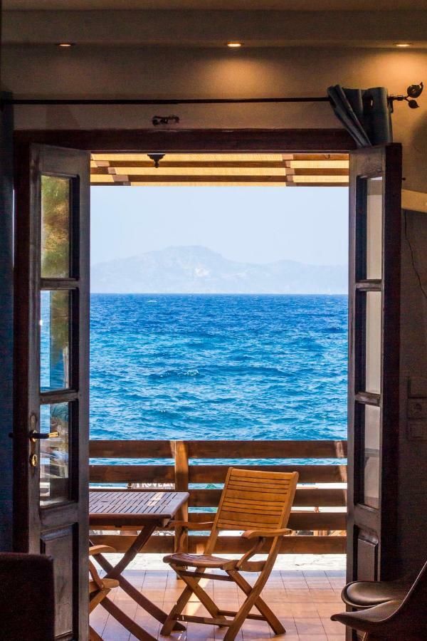 Nisyros White Wave Villa Mandraki  ภายนอก รูปภาพ
